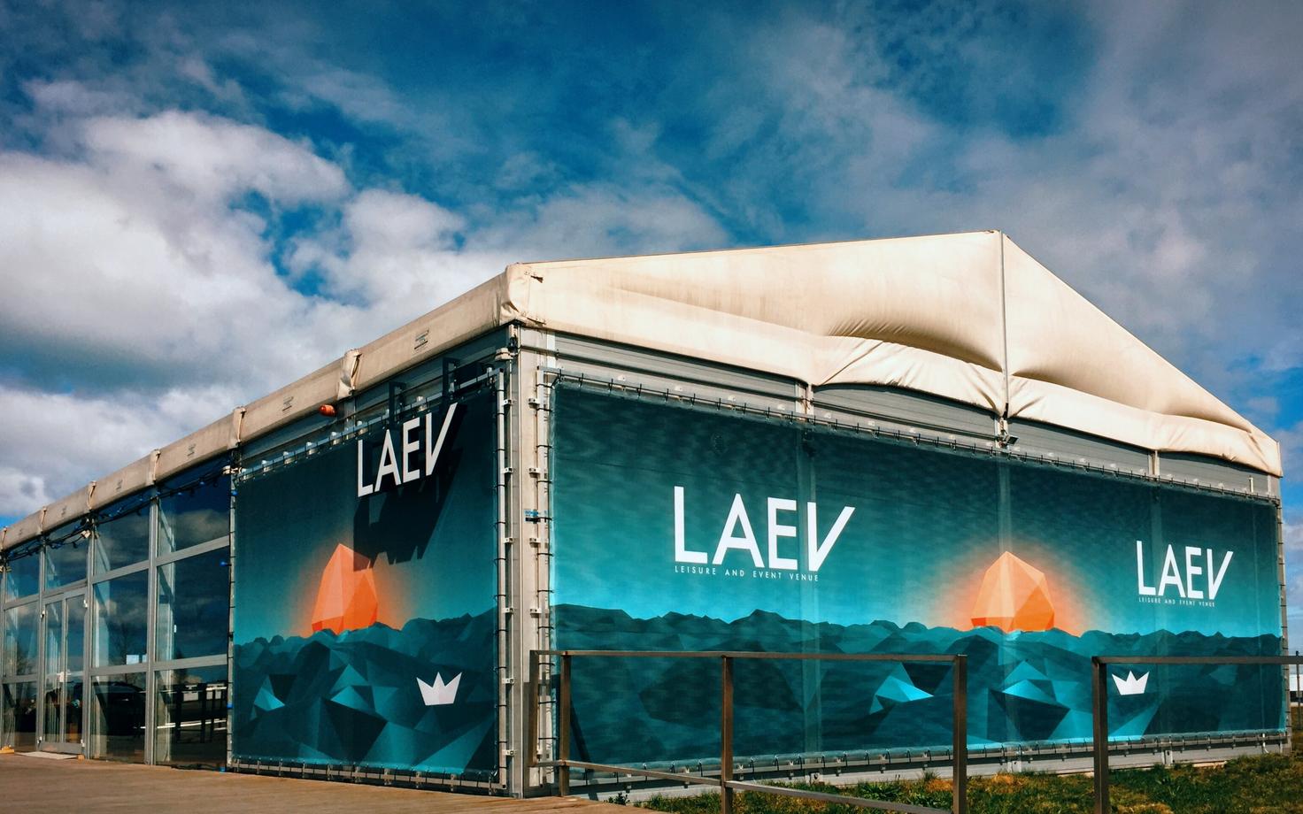 Klubi Laev