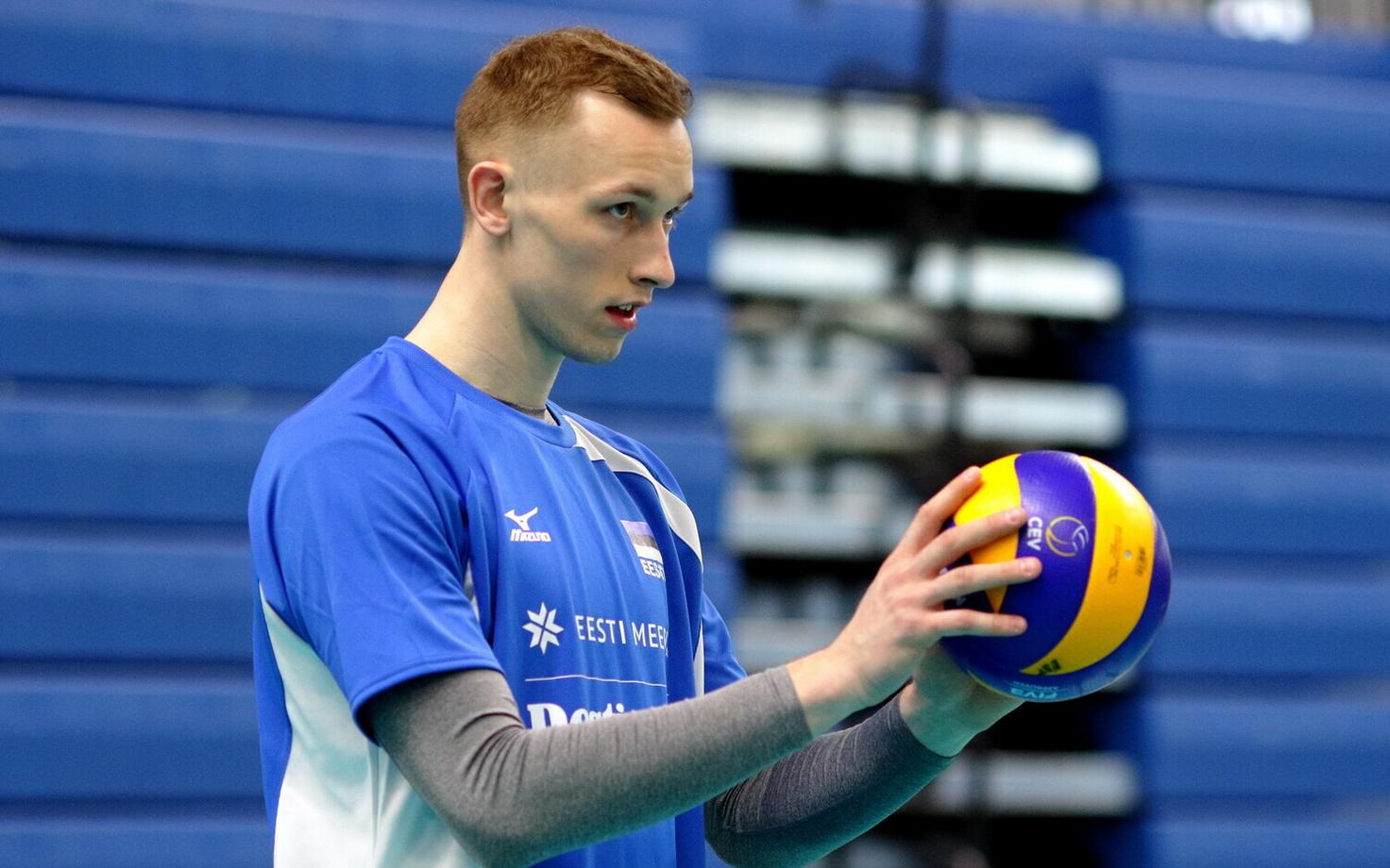Eesti võrkpallikoondise treening / Henri Treial