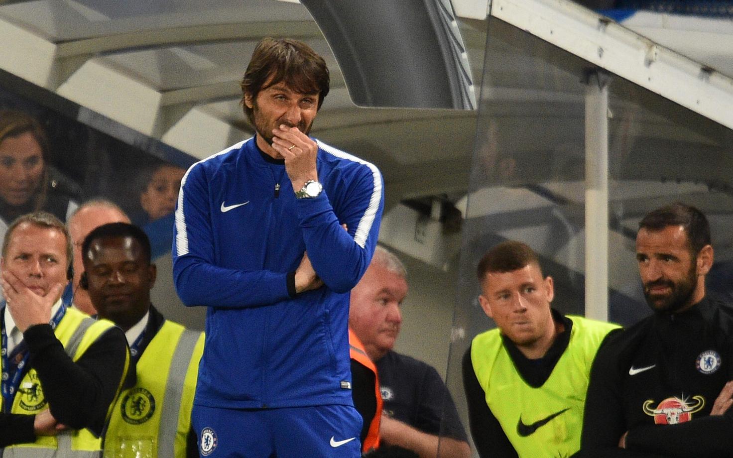 Chelsea peatreener Antonio Conte.