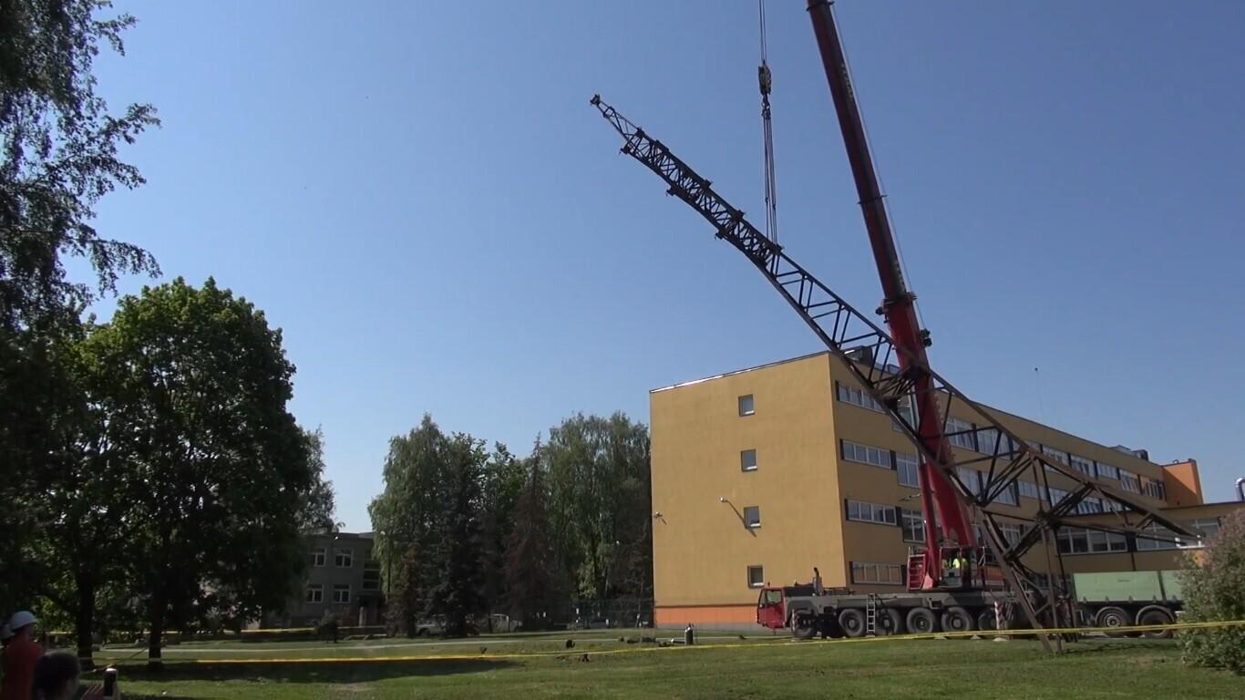 Elektriposti mahavõtmine.