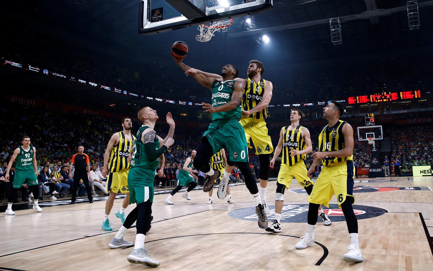 Kaunase Žalgiris ja Istanbuli Fenerbahce poolfinaali kohtumine