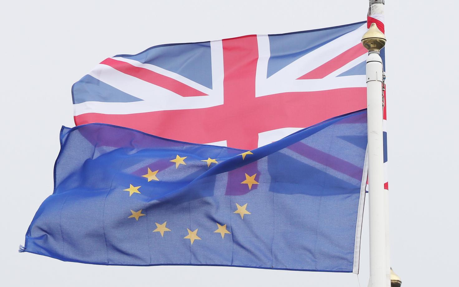 Suurbritannia ja Euroopa Liidu lipp.