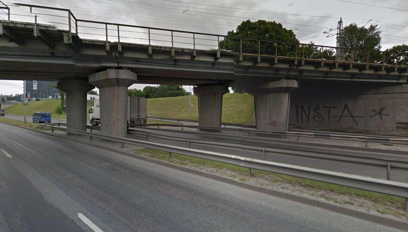 Teelõik Tammsaare teel, kus päevasel ajal piiratakse kiirus 50 km/h.