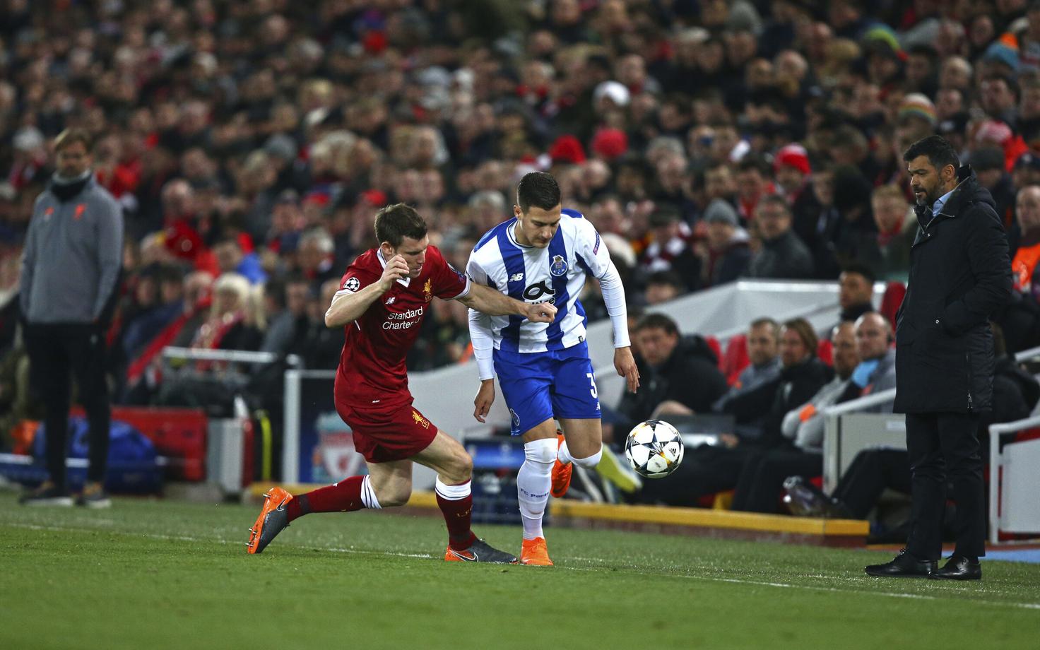 Diogo Dalot kohtumises Liverpooli vastu.