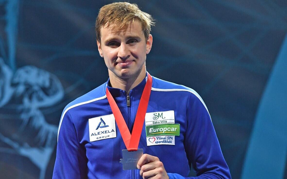 Nikolai Novosjolov EM-hõbemedaliga