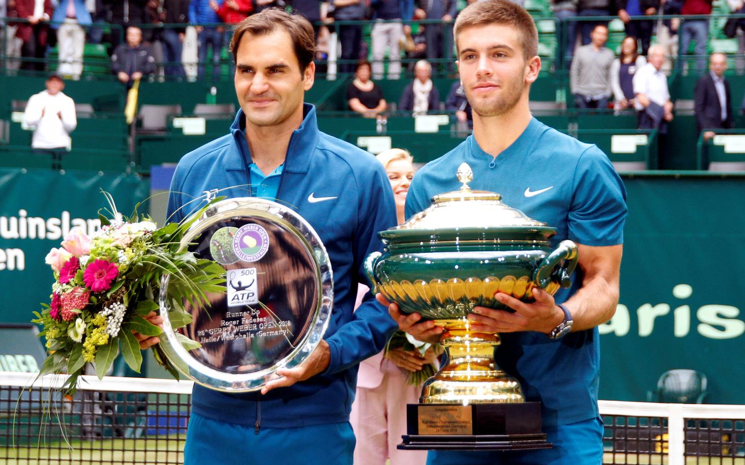 Roger Federer ja Borna Coric Halle muruturniiril