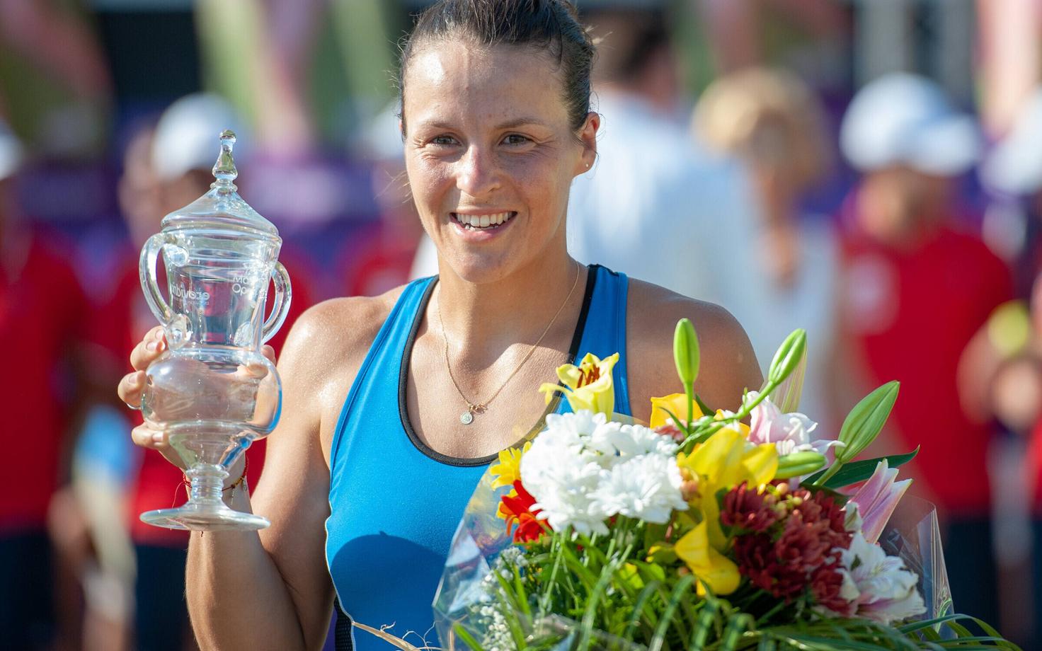 Tatjana Maria Mallorca turniiri trofeega.