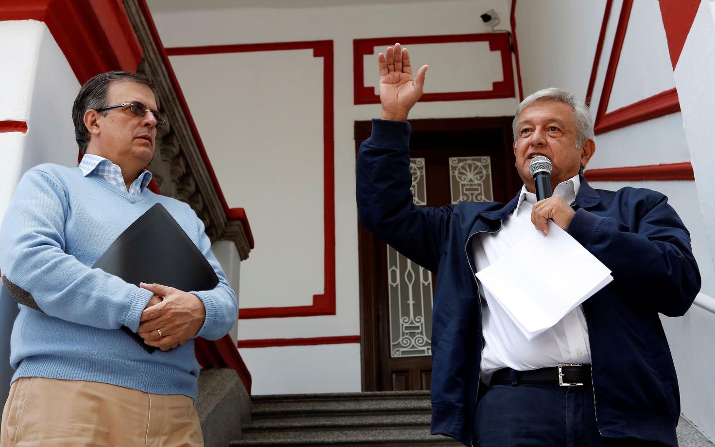 Tulevane Mehhiko välisminister Marcelo Ebrard ja presidendiks valitud Andrés Manuel López Obrador.