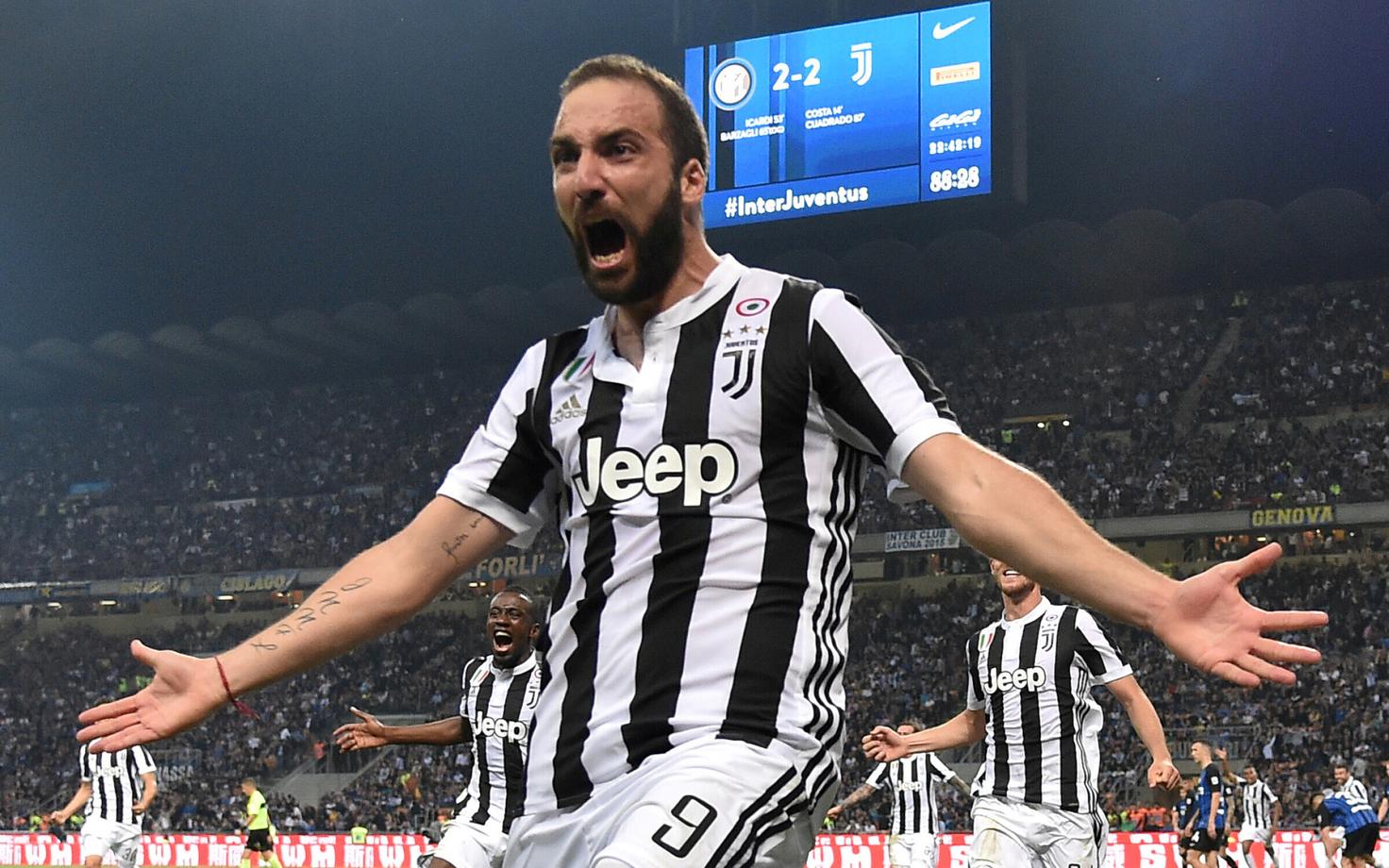 Gonzalo Higuain Juventuse särgis.