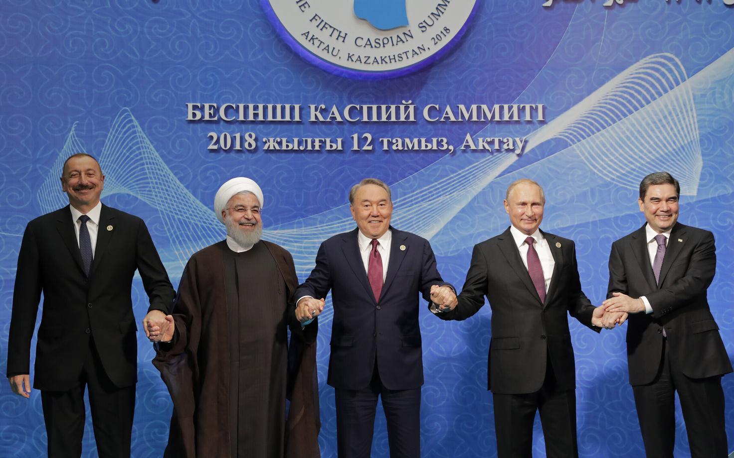 Vasakult: Alijev, Rouhani, Nazarbajev, Putin ja Berdõmuhhamedov 12. augustil Aktaus.