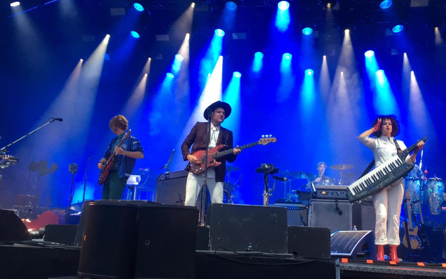 Arcade Fire Riia Metsapargi laval.
