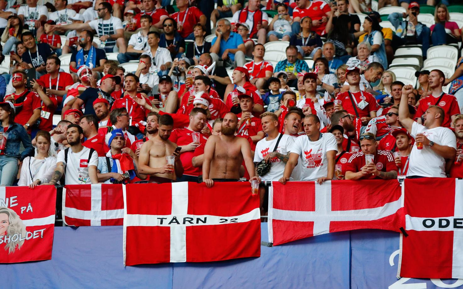 Taani jalgpallikoondise fännid tänavusel MM-il.