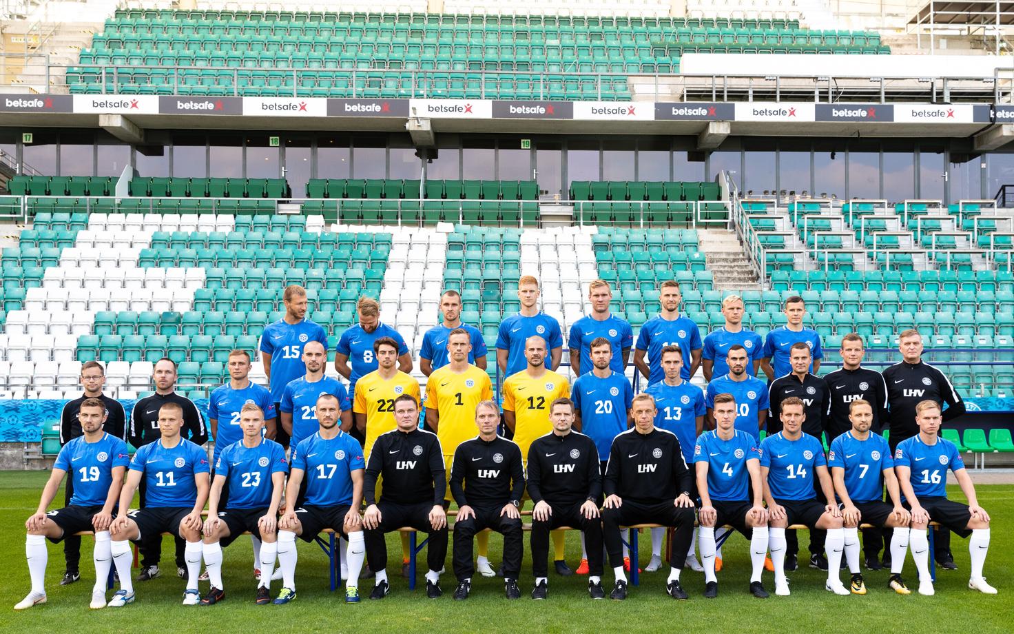 Eesti jalgpallikoondise pressikonverents ja uus särk