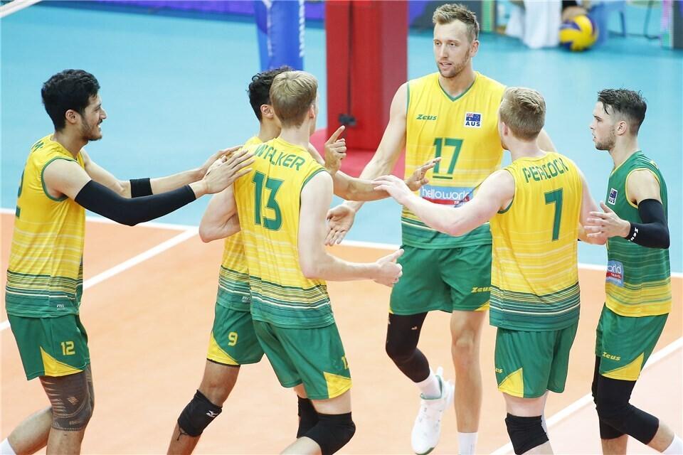 Samuel Walker (nr. 13) ja Austraalia võrkpallikoondis