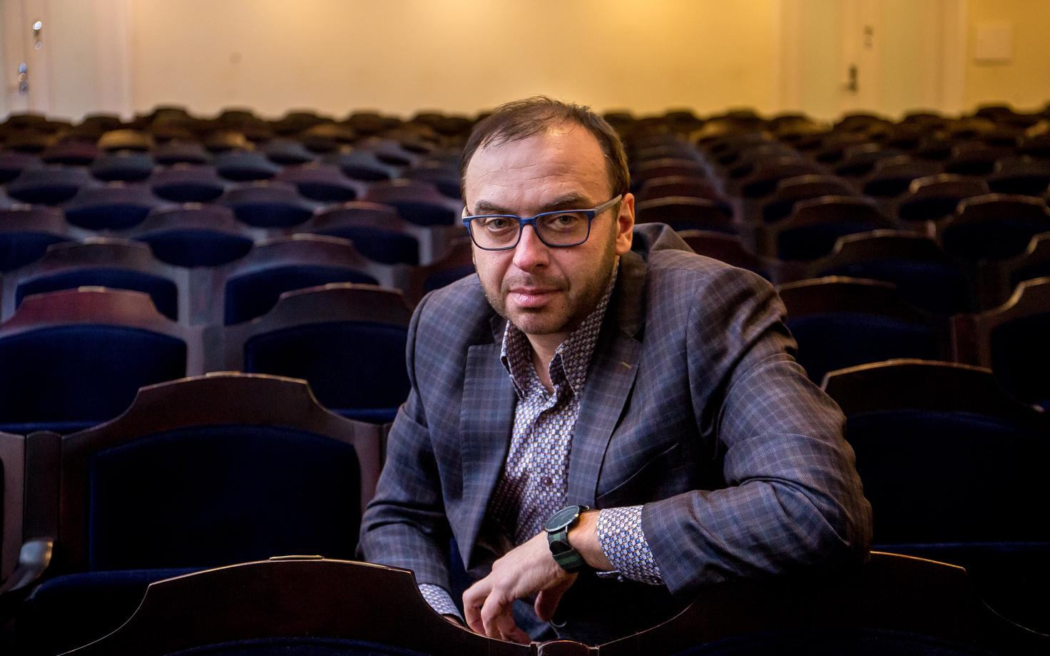 Lavastaja Dmitri Bertman.