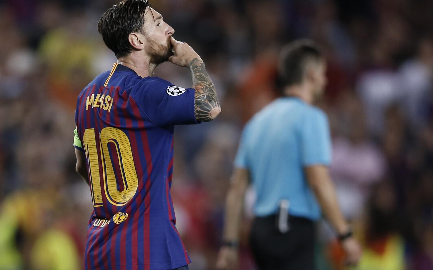 Lionel Messi tähistamas oma kolmandat väravat Meistrite liiga avakohtumises