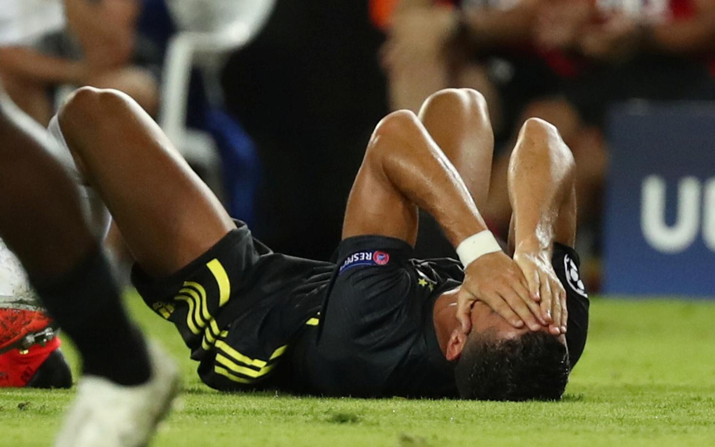 Cristiano Ronaldo pärast punase kaardi teenimist.