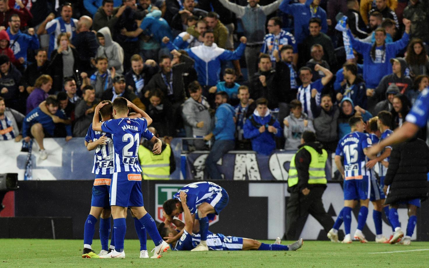Manu Garcia ja Alaves võiduväravat tähistamas