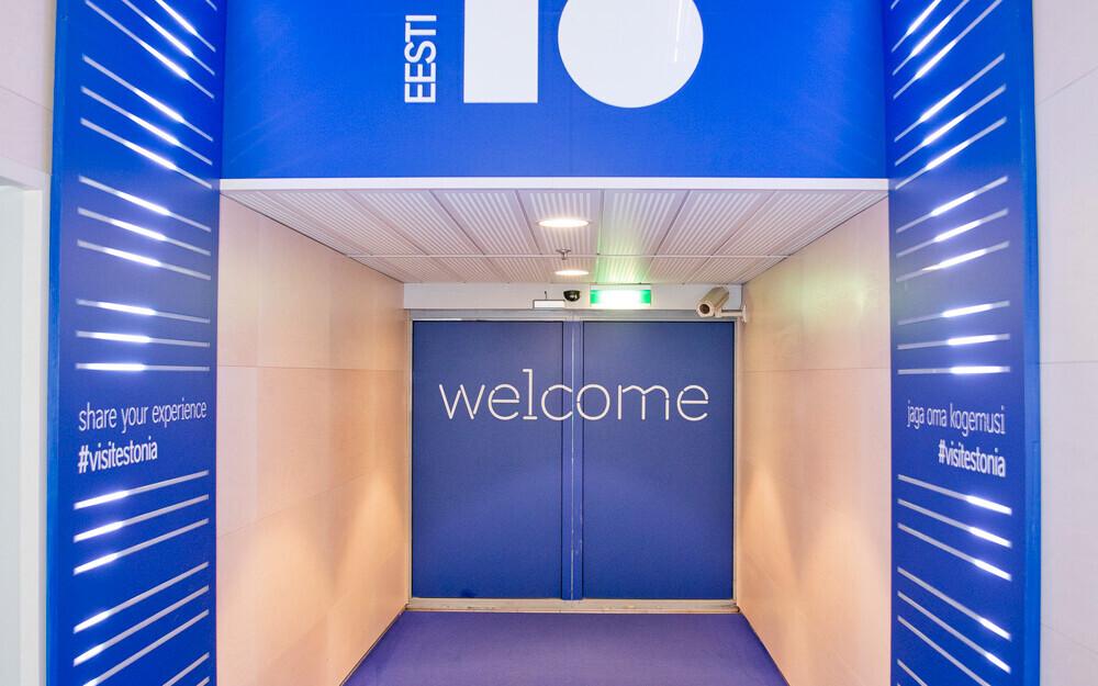 EAS jäi ilma regionaaltoetustest, ent keskendub nüüd teistele suurtele eesmärkidele. Muuhulgas kujundas EAS EV100 juubeliaastaks ümber Tallinna lennujaama saabumisvärava.