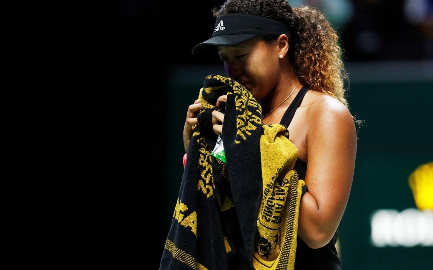 Naomi Osaka pidi Singapuris pisarais andma vastasele Kiki Bertensile loobumisvõidu