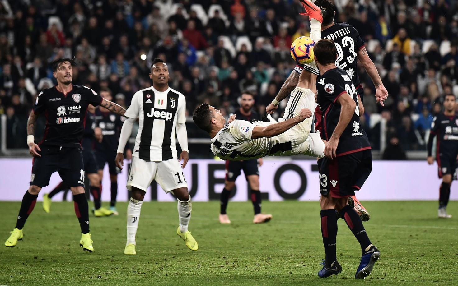 Cristiano Ronaldo üritas Cagliari vastu skoorida ka käärlöögiga