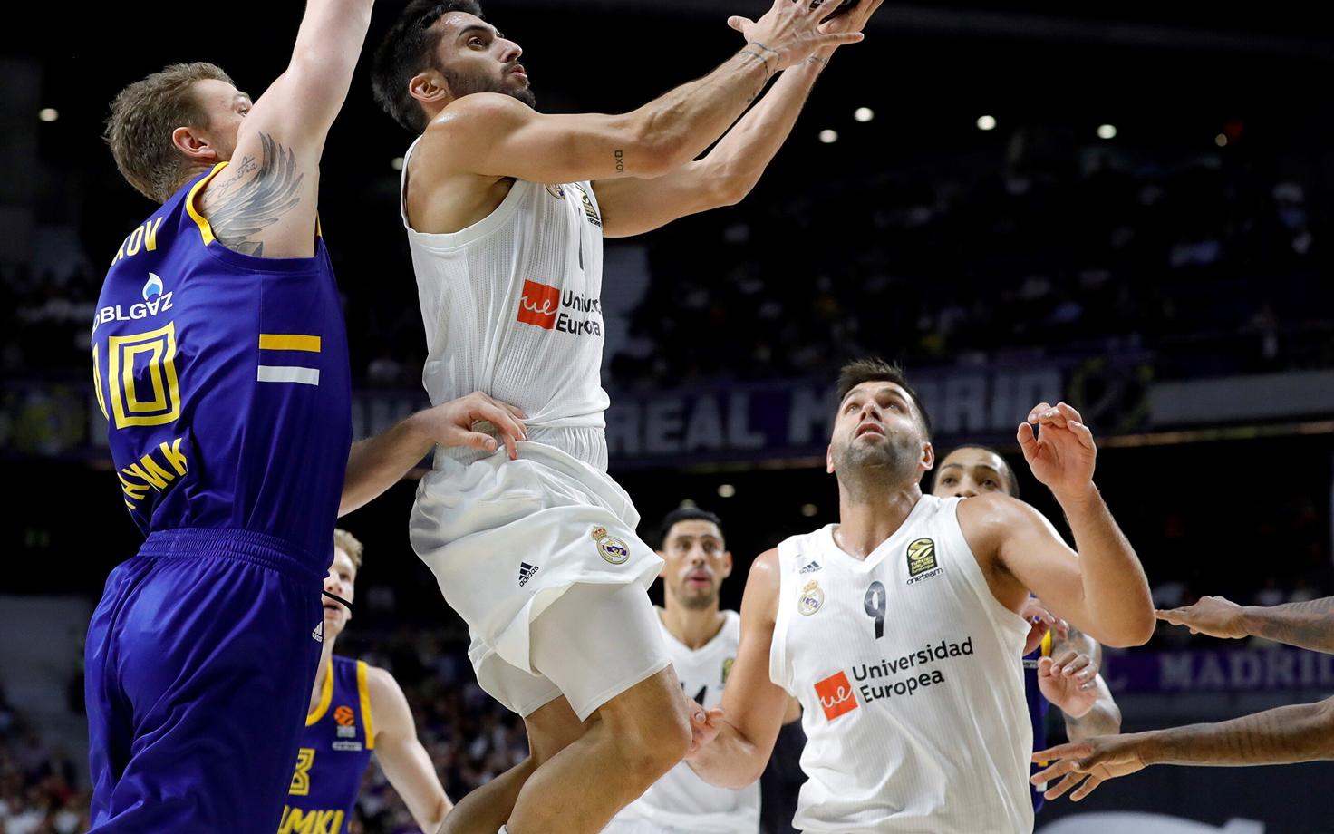 Madridi Reali tagamängija Facundo Campazzo viskel kohtumises Moskva Himki vastu