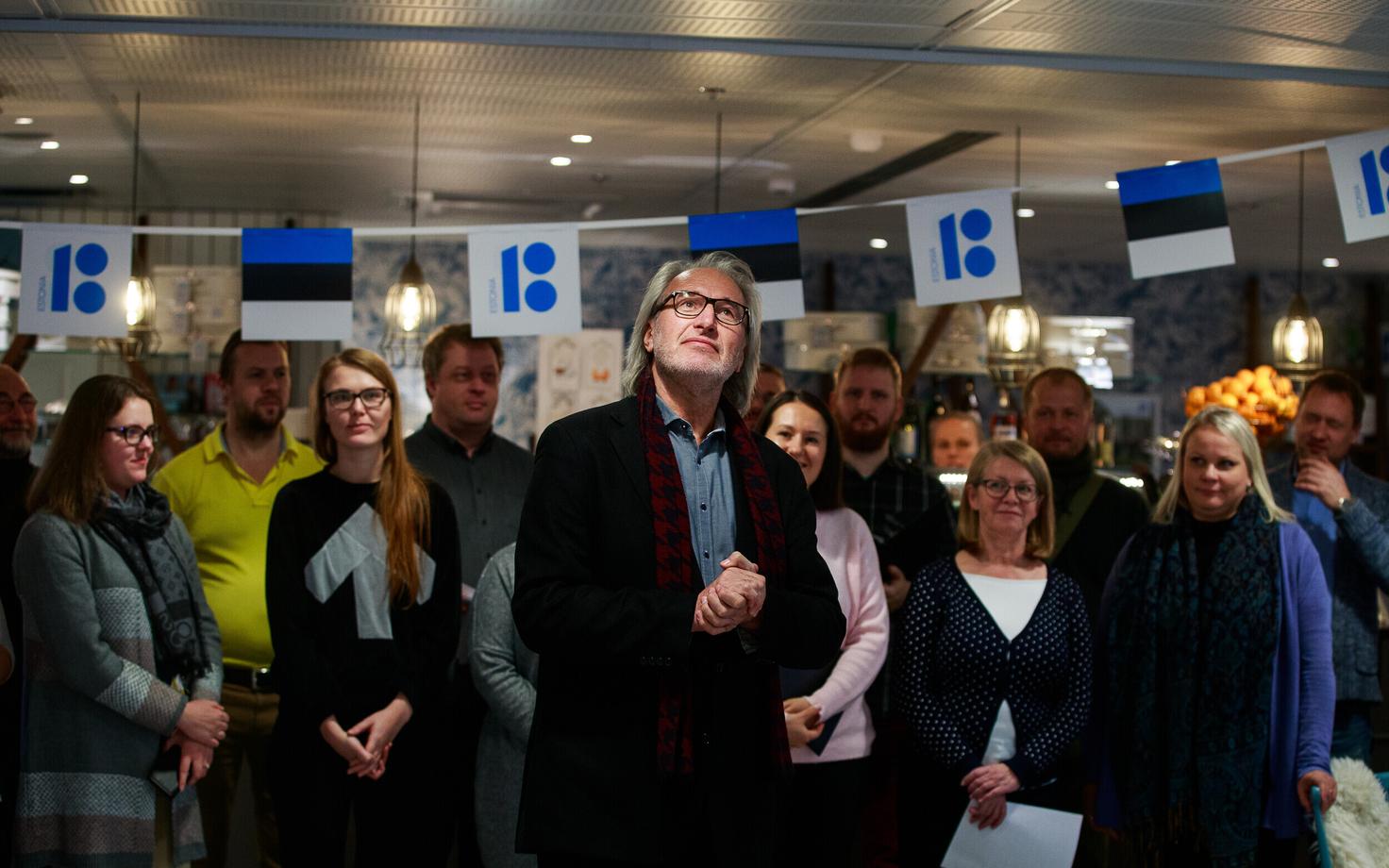 Eesti Filharmoonia Kammerkoor avas muusikanurga Tallinna Lennujaamas