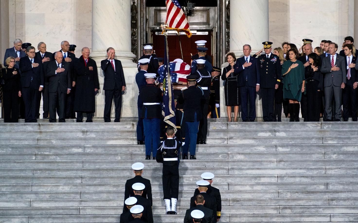 Washington jätab hüvasti George H.W. Bushiga