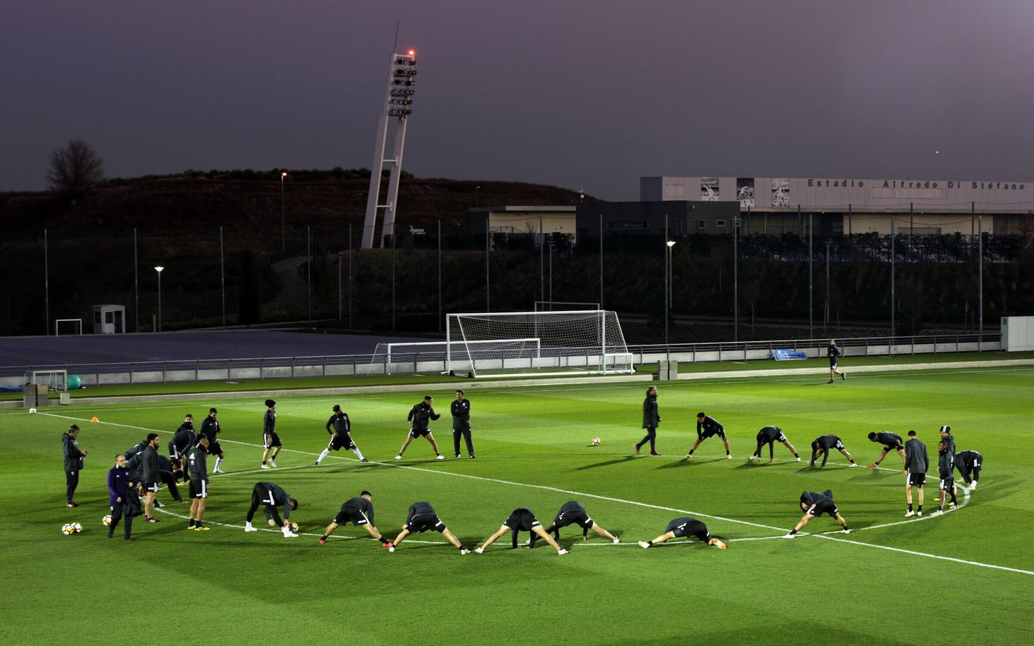 River Plate'i meeskond treenimas Bernabeu staadionil