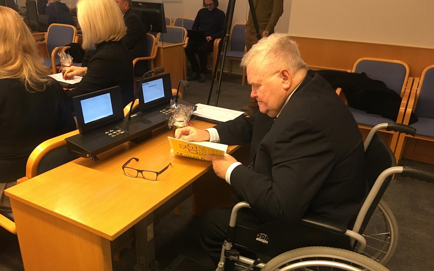 Edgar Savisaar Tallinna volikogu selle aasta viimasel istungil