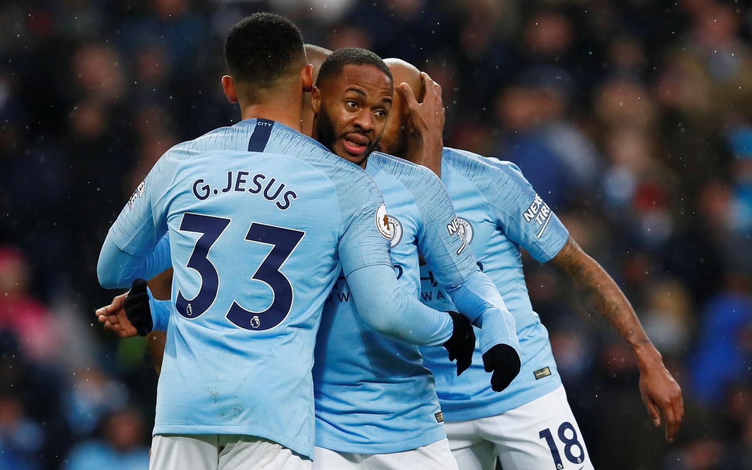 Gabriel Jesus tähistab kaaslastega väravat.