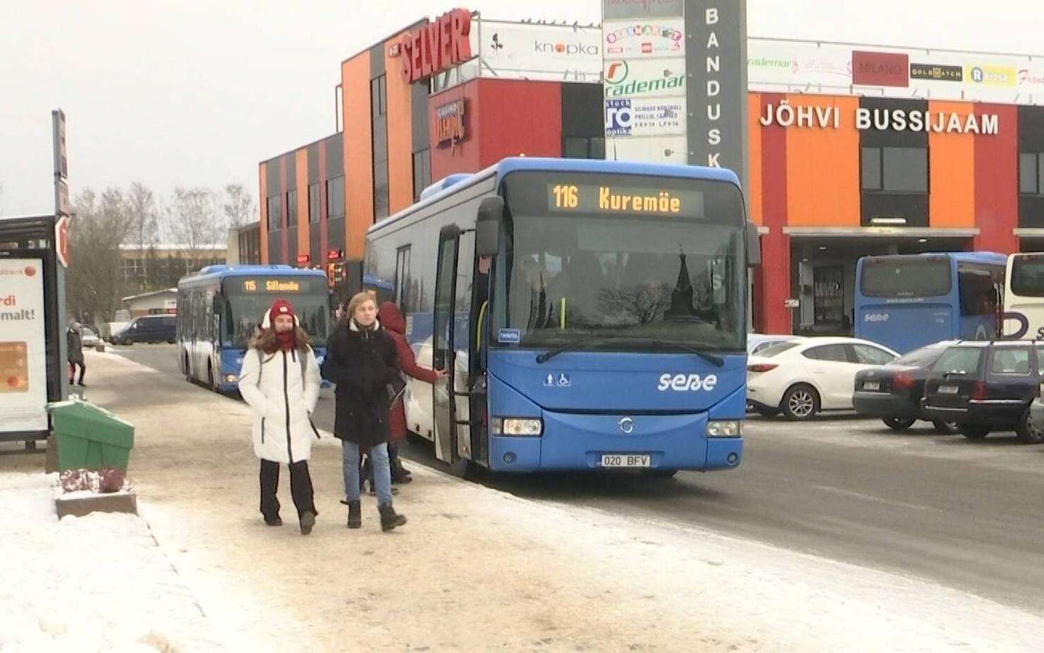 SEBE buss Jõhvi bussijaamas