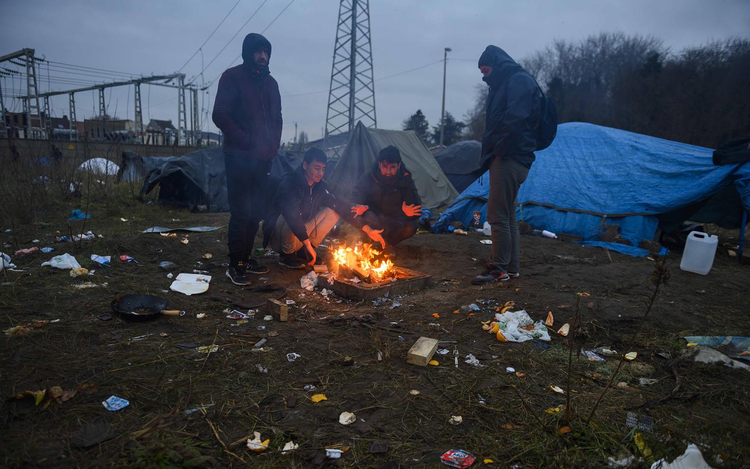 Migrandid laagris Prantsusmaal Calais' lähedal.
