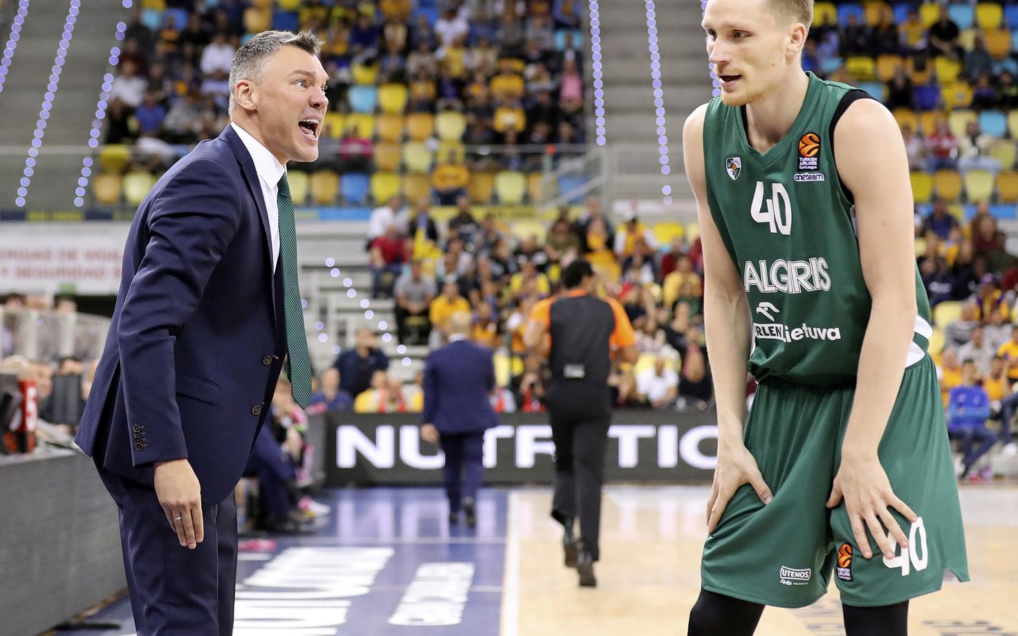 Kaunase Žalgirise peatreener Šarunas Jasikevicius ja tagamängija Marius Grigonis