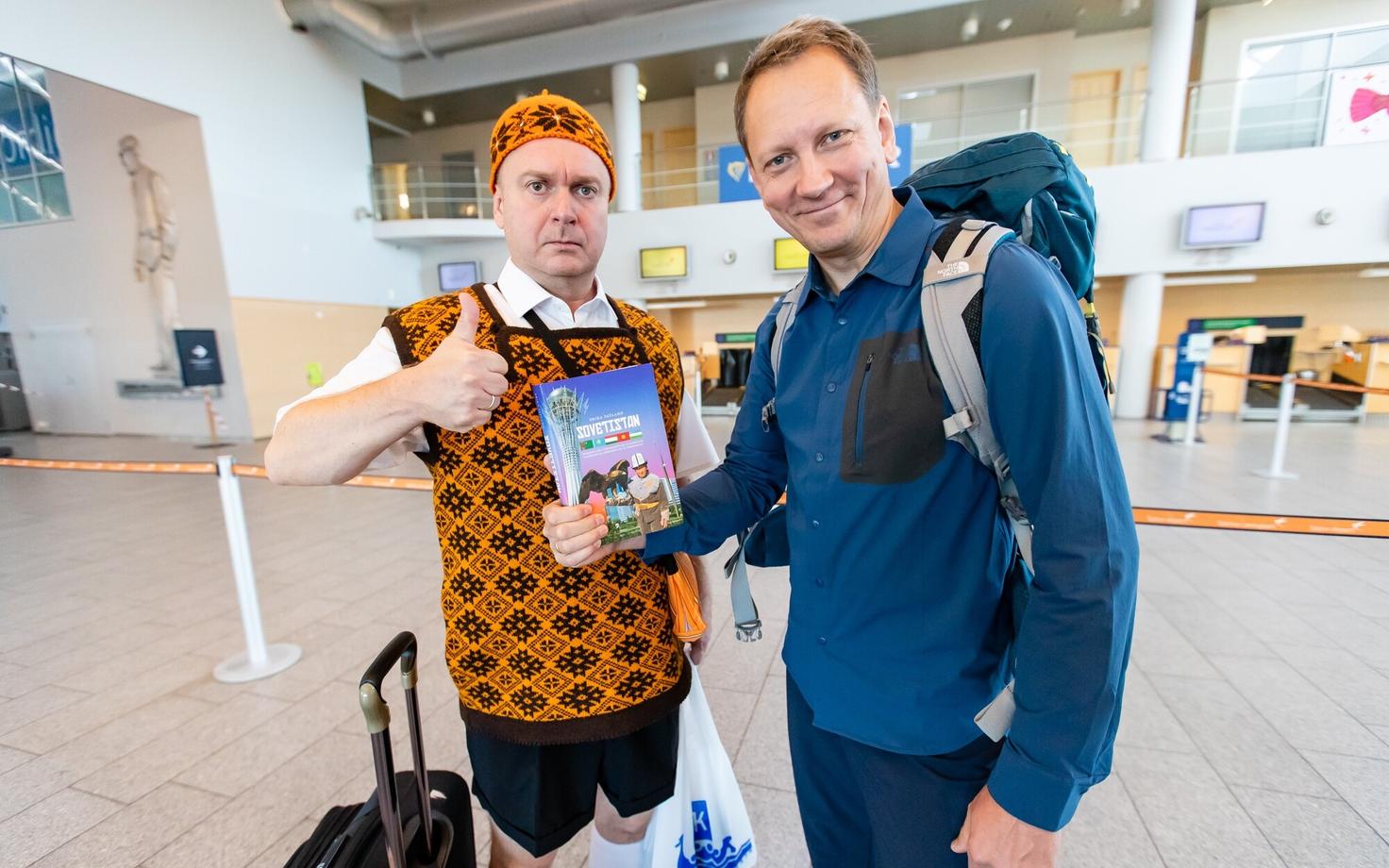 Kristjan Jõekalda (kootud vestis) ja Teet Margna lähevad tegema