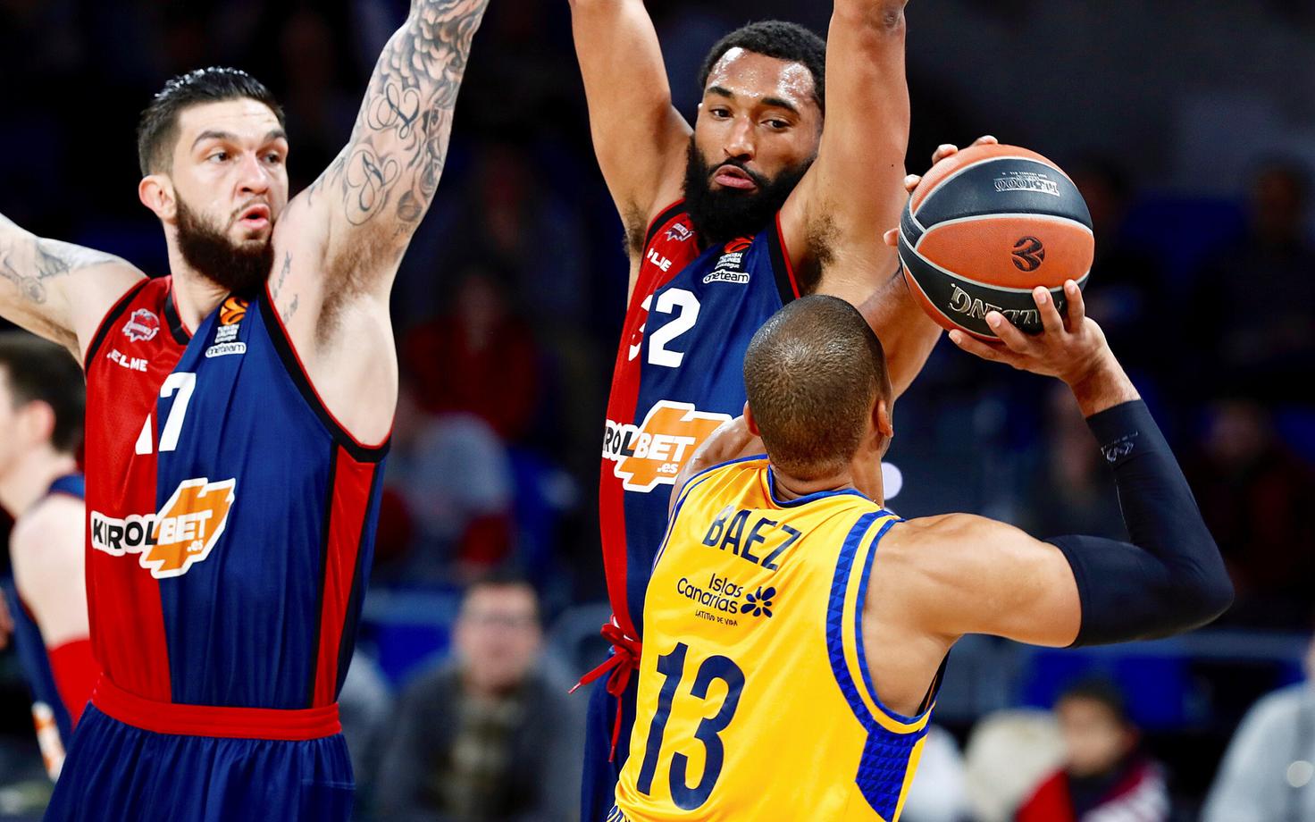 Vincent Poitier ja Darrun Hilliard (Baskonia), Eulis Baez (Gran Canaria)