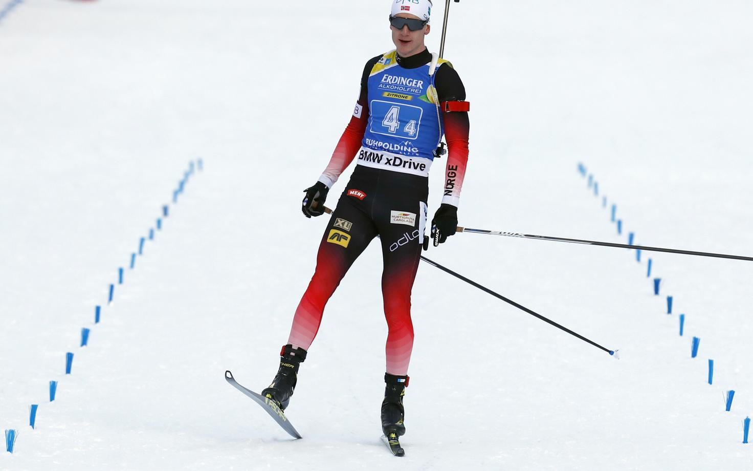 Johannes Thingnes Bö tõi Norra meeskonna võidukalt üle finišijoone