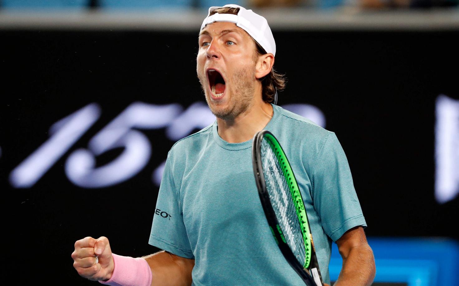 Lucas Pouille võidujoovastuses.