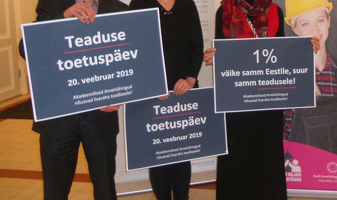 Teadlased avaldamas toetust teadusleppele.