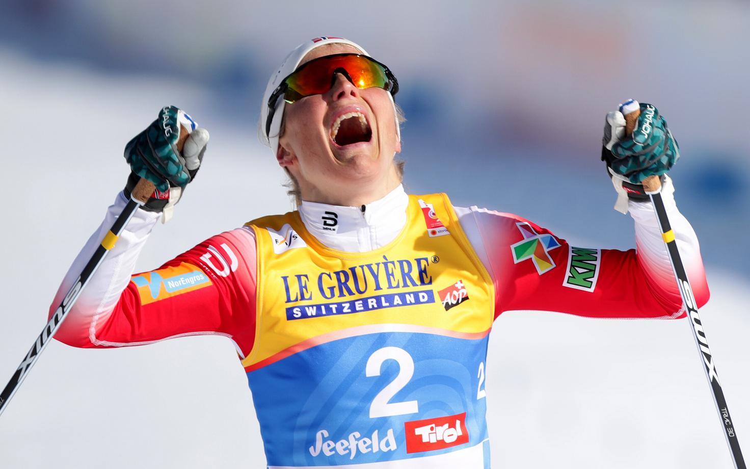 Therese Johaug võitjana finišis.