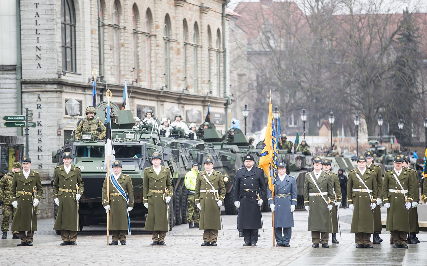 Vabariigi aastapäeva paraad Vabaduse väljakul