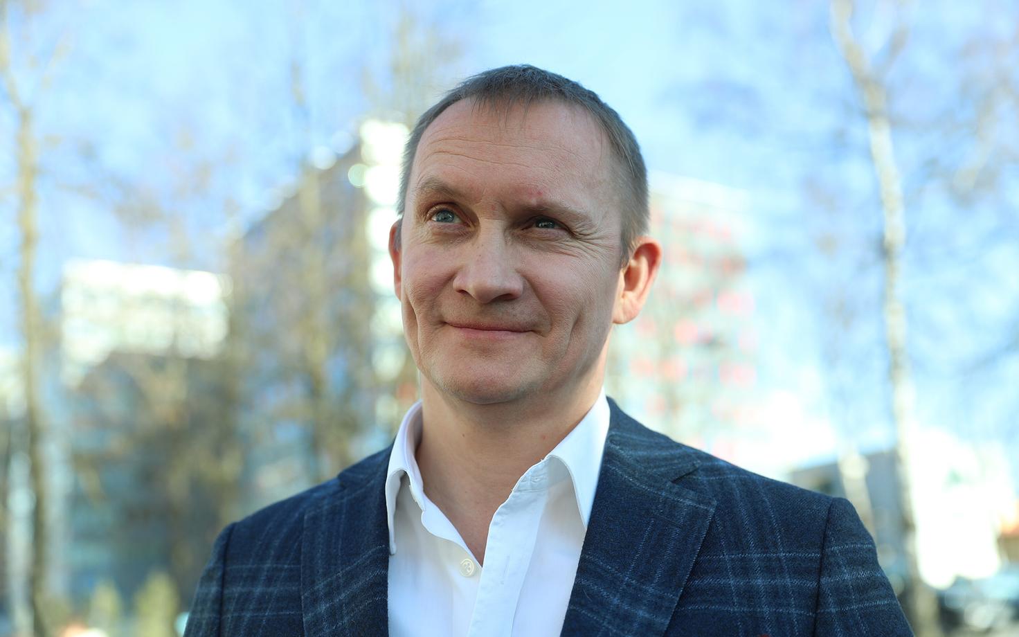 Фирма в Сингапуре приносила прибыль, но Райн Розиманнус ее продал.
