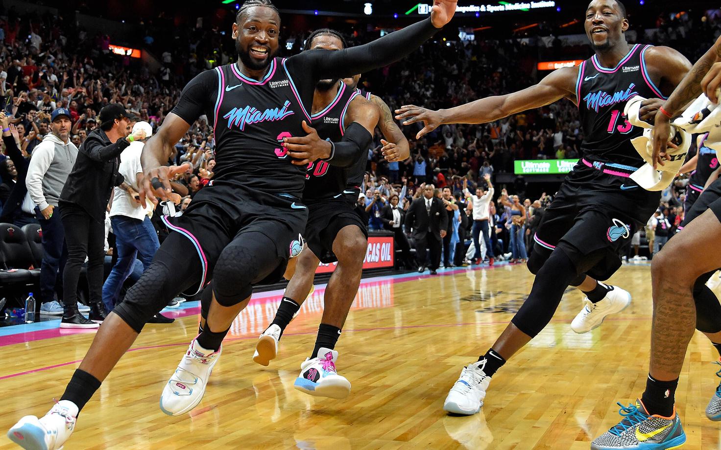 Dwyane Wade meeskonnakaaslastega