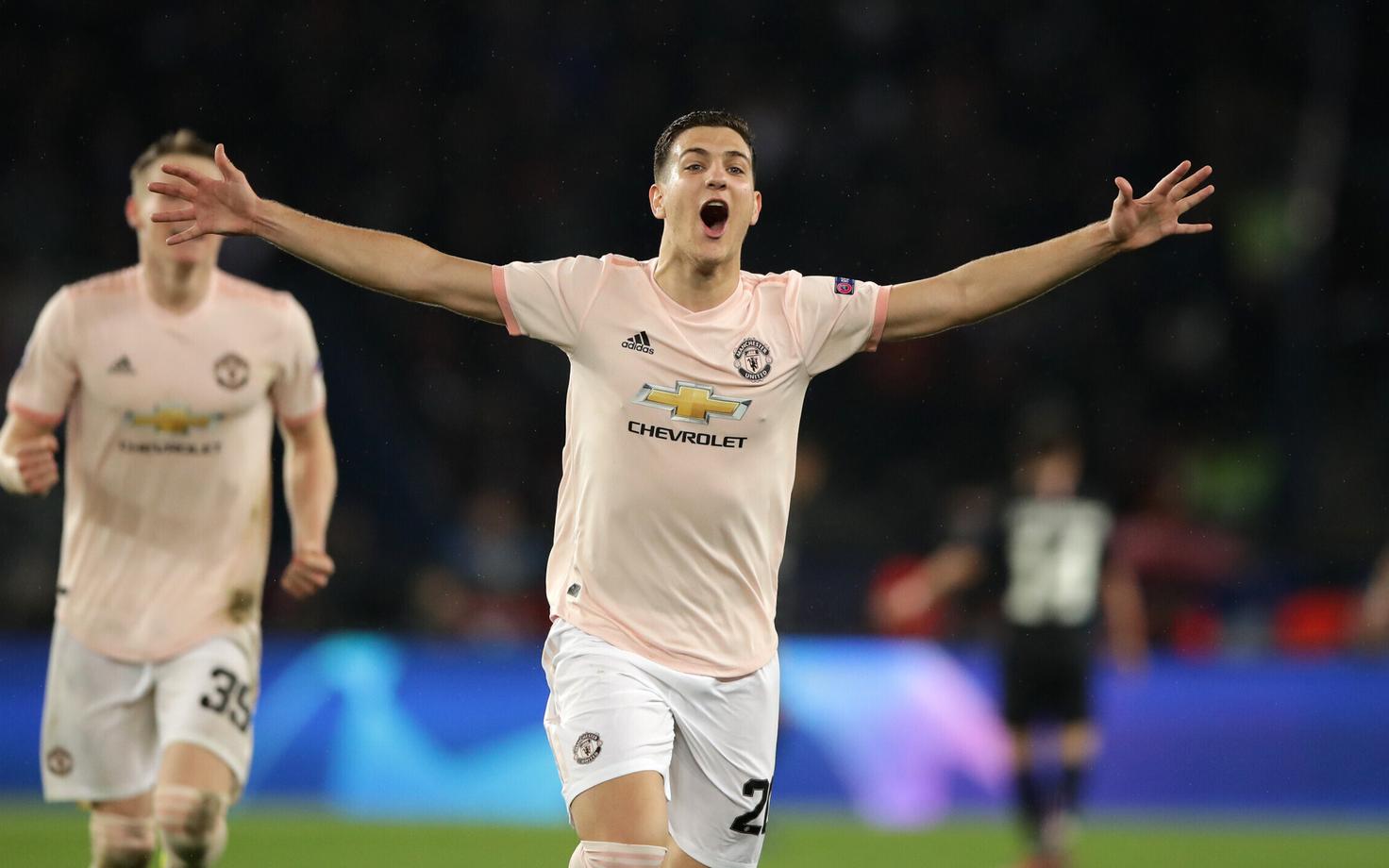 Manchester United tuli välja avamängus saadud kaotusseisust ning triivis edasi veerandfinaali