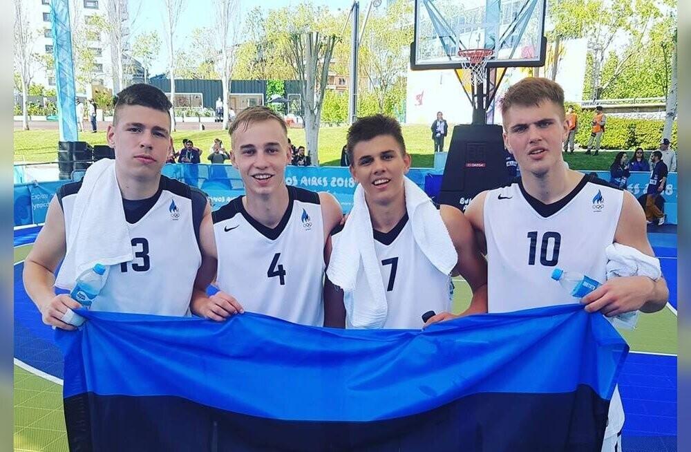 Noorte olümpiamängudel psalenud Eesti U-18 3×3 koondis koosseisus Kerr Kriisa, Jaan-Erik Lepp, Aleksander Oliver Hint ja Arthur Entsik.