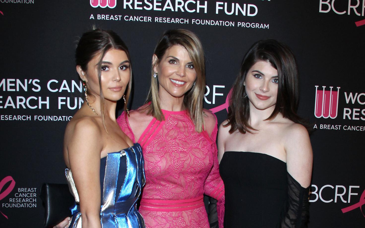 Lori Laughlin ja tütred Isabella Giannulli ning Olivia Giannulli