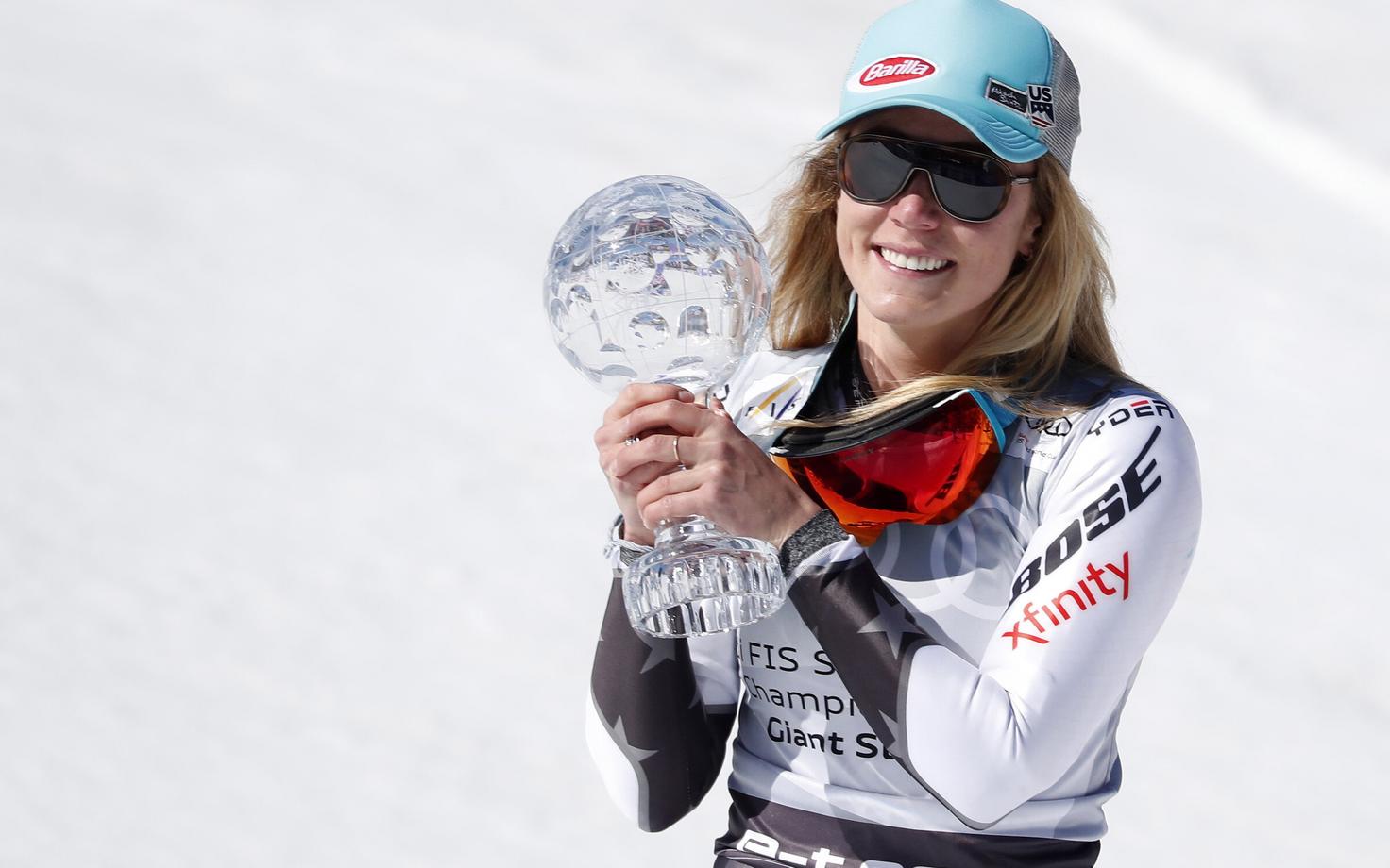 Mikaela Shiffrin suurslaalomi kristallgloobusega