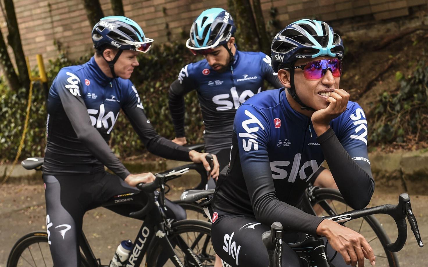 Team Sky ratturid Chris Froome, Jonathan Castroviejo ja Egan Bernal