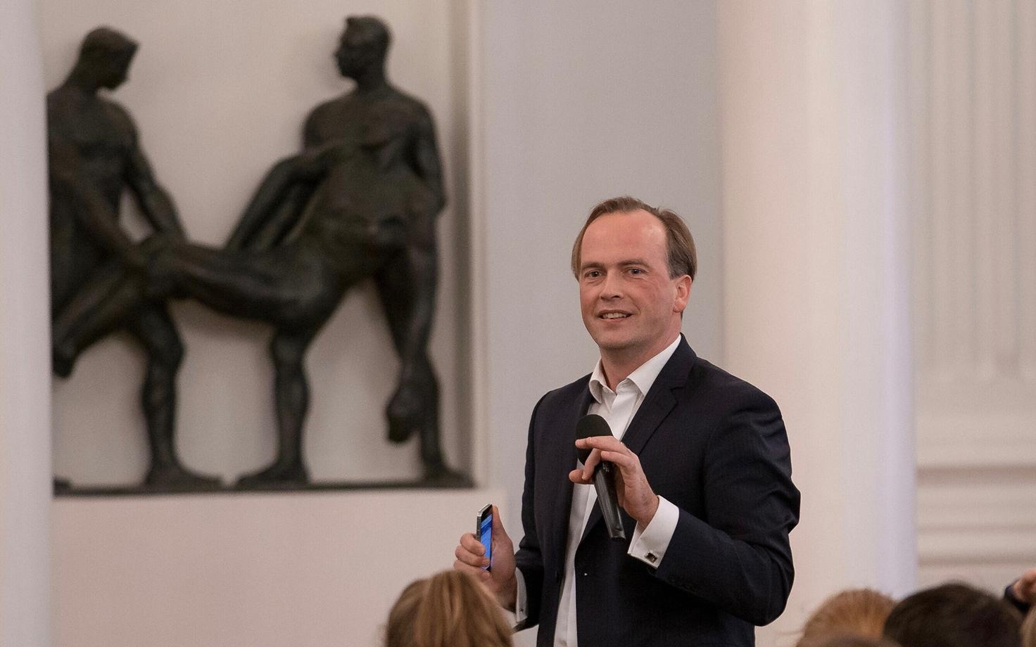 TÜ kosmose- ja kaitsetehnoloogiate professor Mart Noorma.