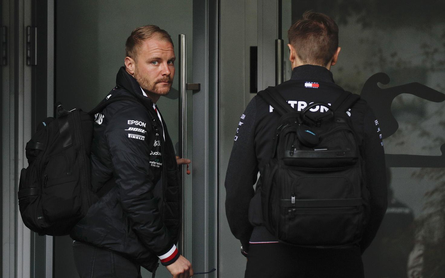 Valtteri Bottas (vasakul)